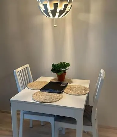 Tilava Yksioe Hyvaellae Sijainnilla Appartement *